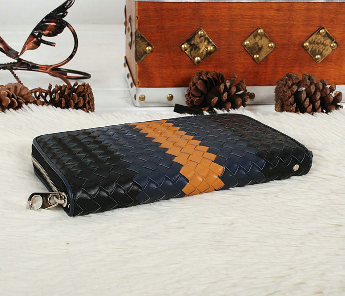 Bottega Veneta intrecciato leather clutch BV6612 black&royalblue